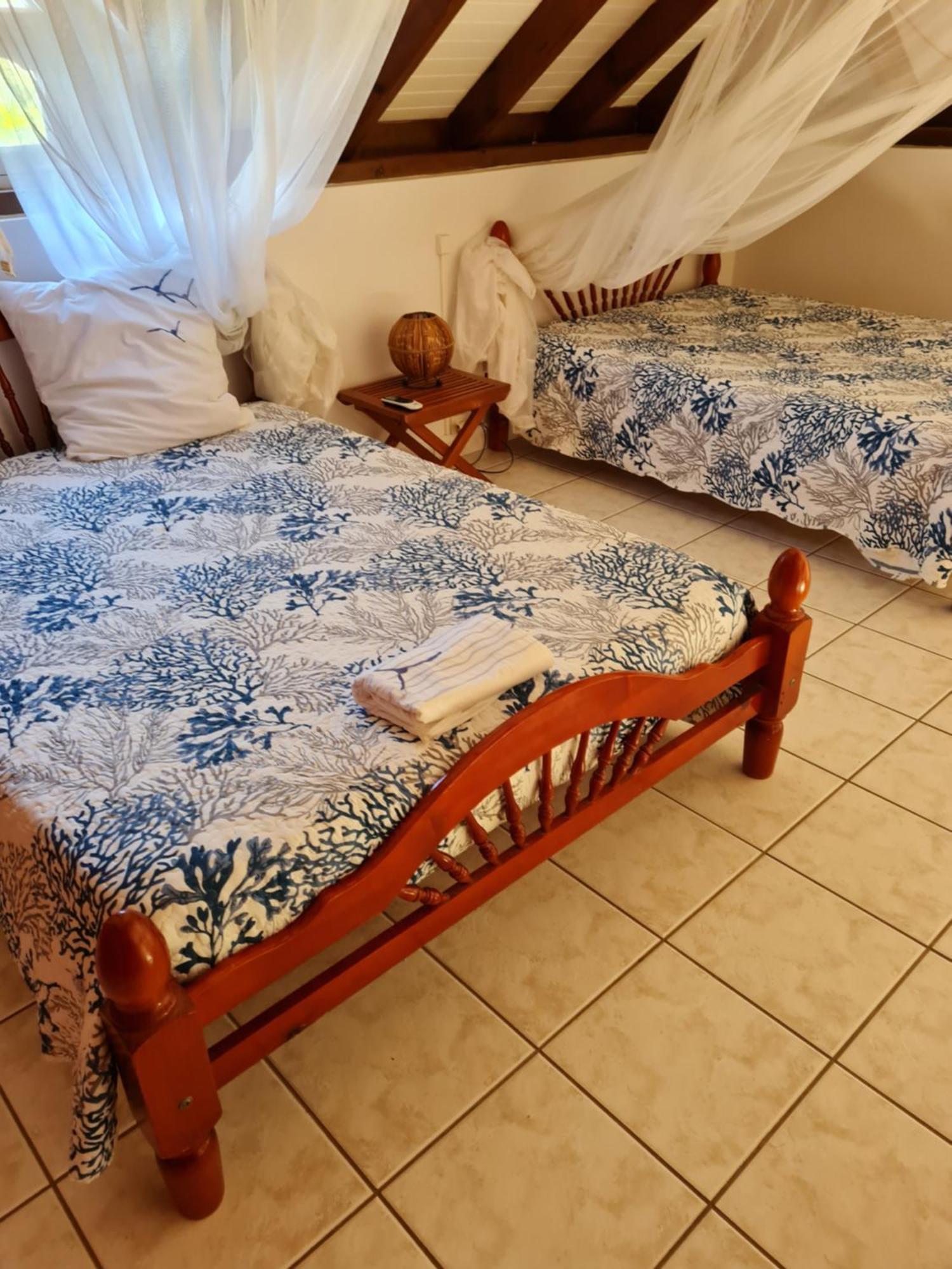 Villa Chez Gisele Et Philippe Terre-De-Haut Zimmer foto